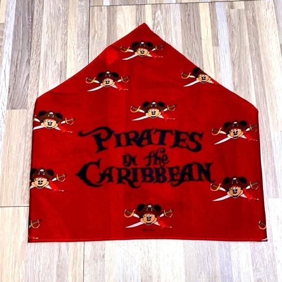 Disney Cruise Line Mickey Mouse Pirates in The Caribbean Red Bandana costume - Picture 5 of 5